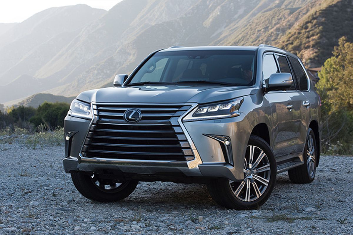 It is comfortable, roomy and well-appointed. Its 8.9 inches of ground clearance leads the class and sophisticated electronics boost its off-road performance. (Lexus)