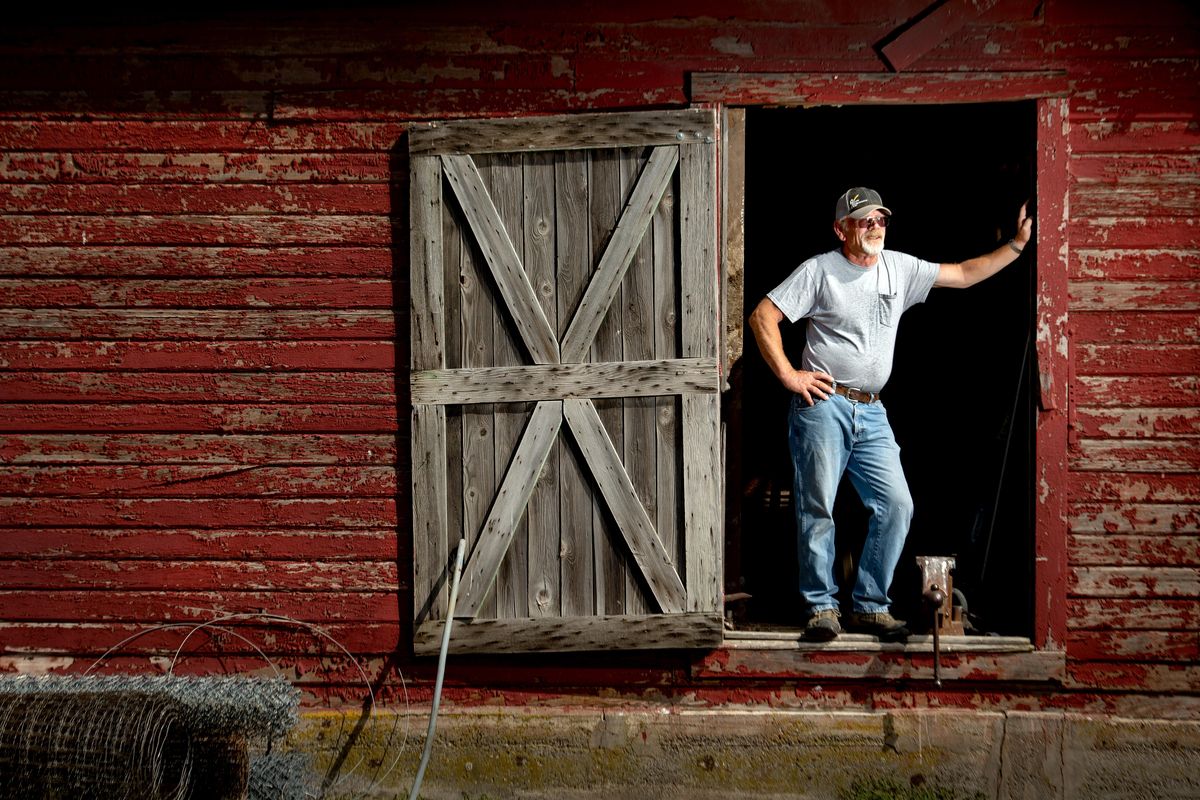 Adams County wheat farmers and community banded together recently to help harvest Larry Yockey