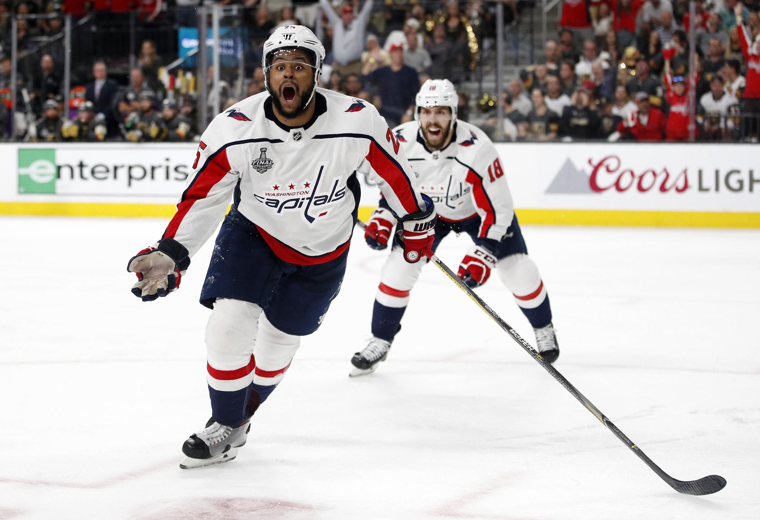 Ovechkin strolled through MGM with Stanley Cup after #nocaps promotion