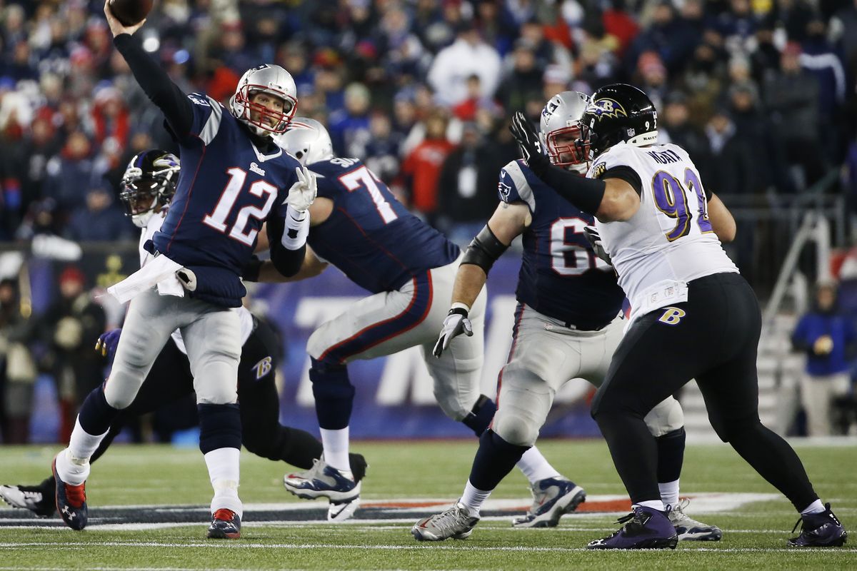 Tom Brady Throws 3 Td Passes As Patriots Beat Ravens The Spokesman Review