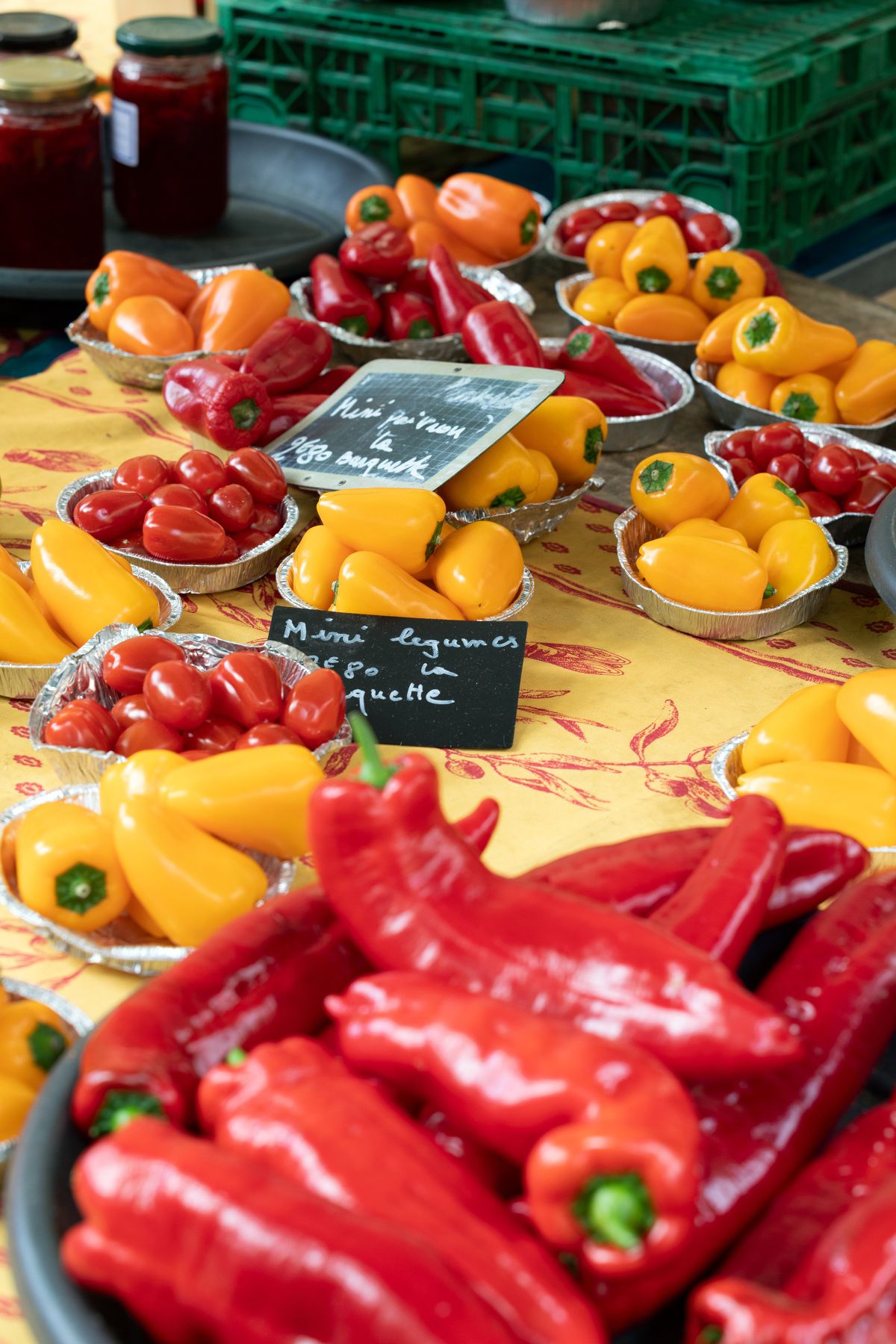 Produce for sale at a farmers market in Aix-en-Provence, France, May 12, 2025. Aix-en-Provence, the French city where the artist Paul Cézanne spent most of his life, is celebrating all things Cézanne this summer with the reopening of his estate and studio. (Gabrielle Voinot/The New York Times) (GABRIELLE VOINOT)