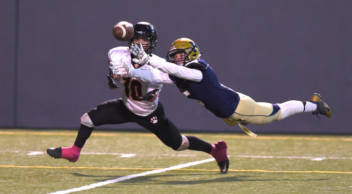 Lewis and Clark defeats Mead 2114 Oct. 30, 2015 The SpokesmanReview