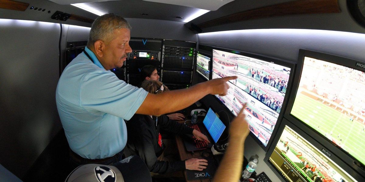 VOKE CEO Jay Jayaram watches a live feed of the virtual reality technology Dec. 11, 2016, during the Tampa Bay Buccaneers-New Orleans Saints football game. (Intel/Scott A. Miller)