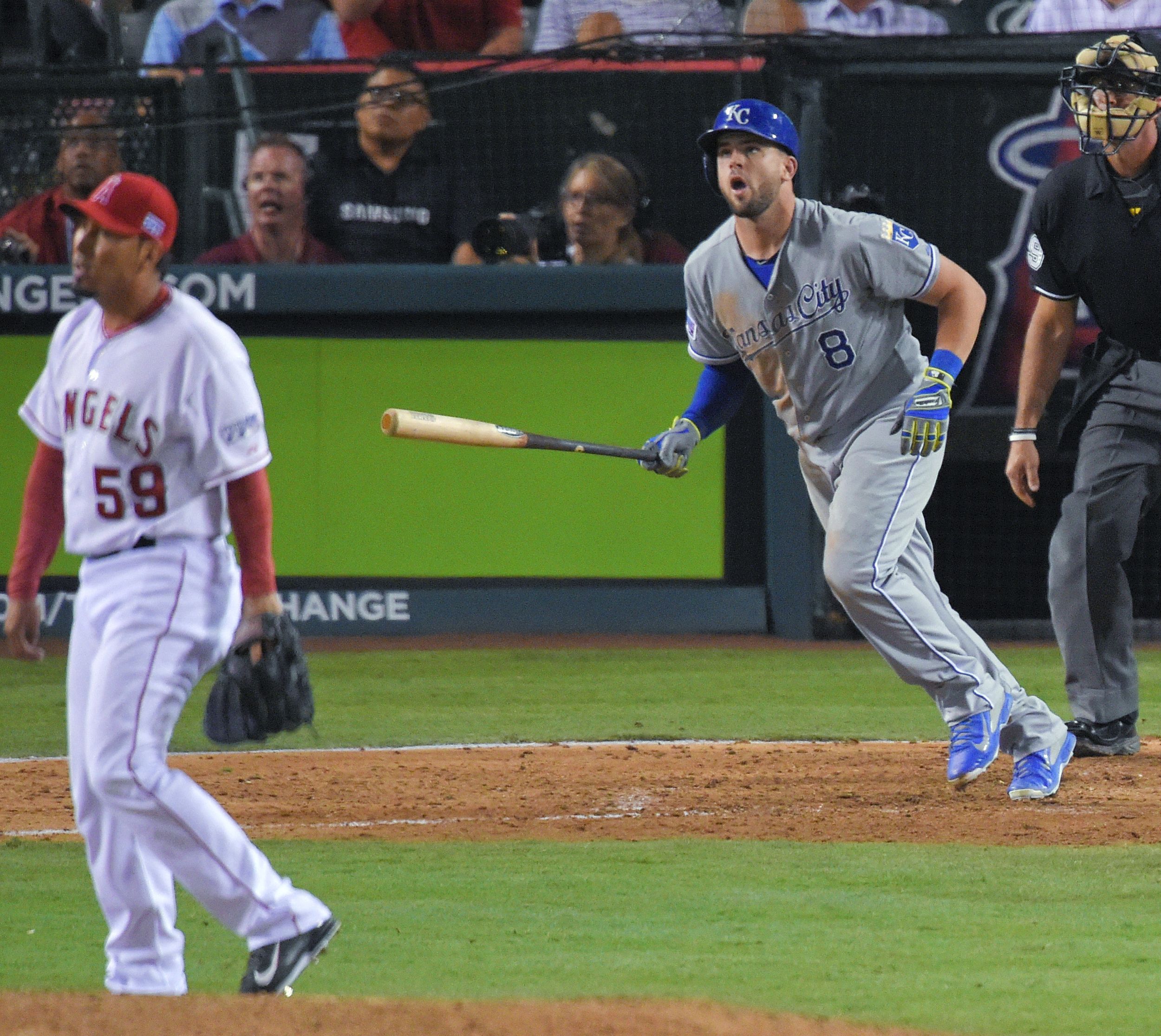 Eric Hosmer on his 11th inning HR that won ALDS game two 