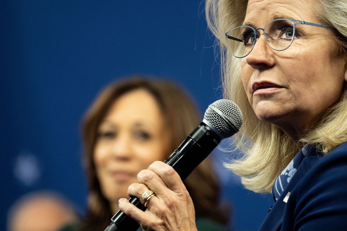 Vice President Kamala Harris and former Republican congresswoman Liz Cheney at an event with a small audience of Pennsylvania voters last month. Cheney warned recently that Trump, Elon Musk and their allies have launched a premeditated effort to undermine the vote.   (Melina Mara/The Washington Post)