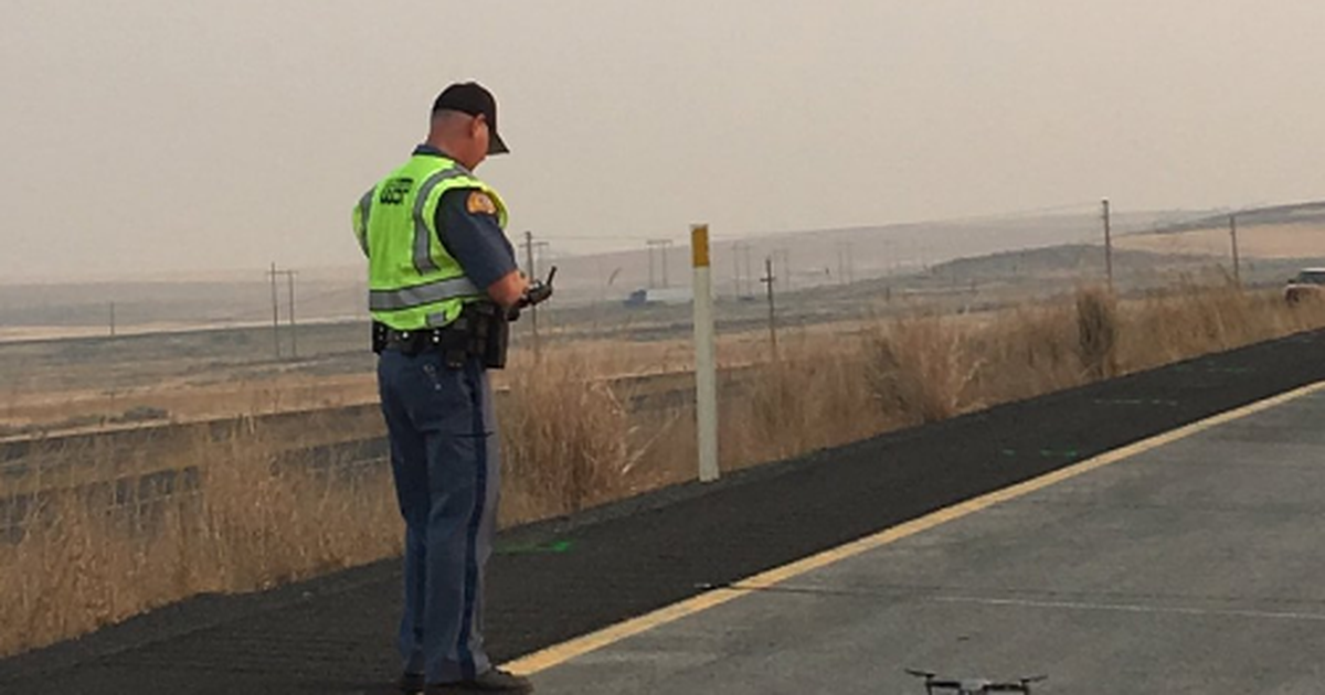 Driver ejected in rollover crash struck by semitruck near Ritzville