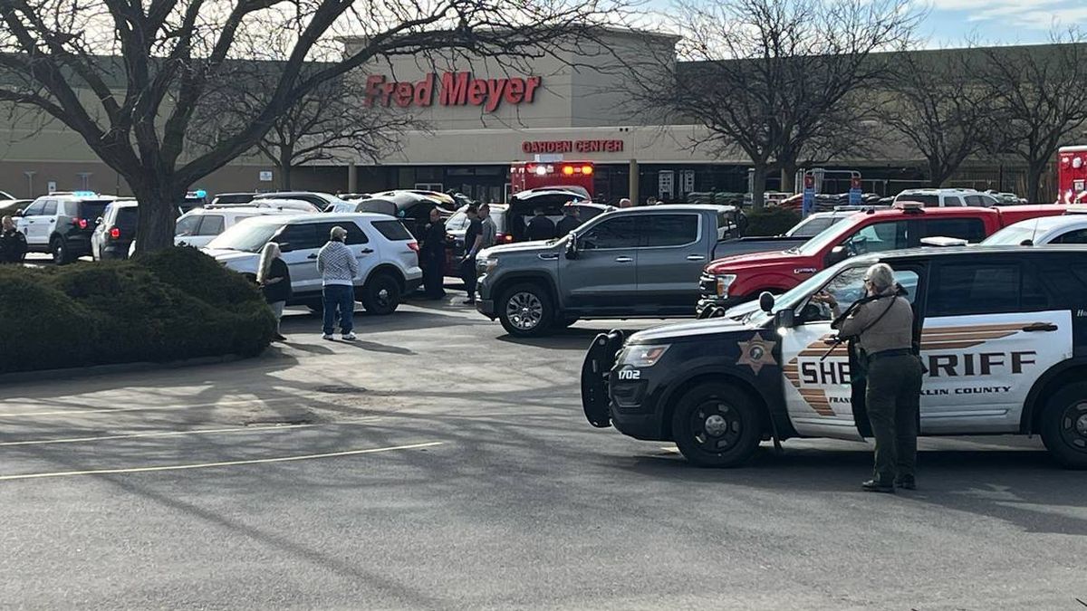 At least one person was reported wounded in a shooting inside the Richland Fred Meyer store on Wellsian Way on Monday morning. Police are searching for a suspect.  (BOB BRAWDY / BBRAWDY@TRICITYHERALD.COM)