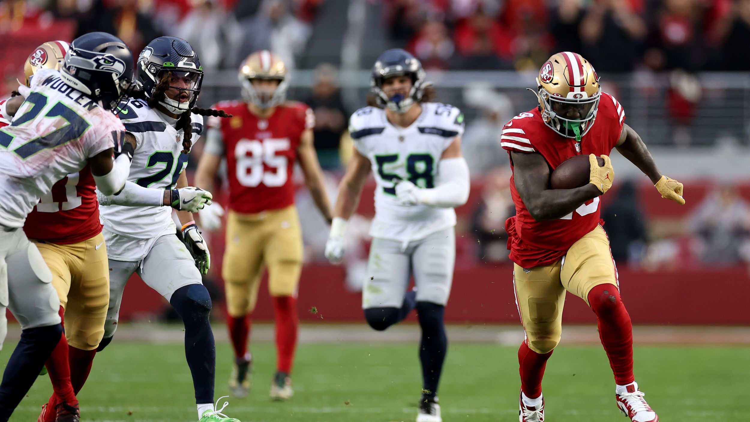 49ers run away in fourth quarter to beat Seahawks 41-23 in wild-card round