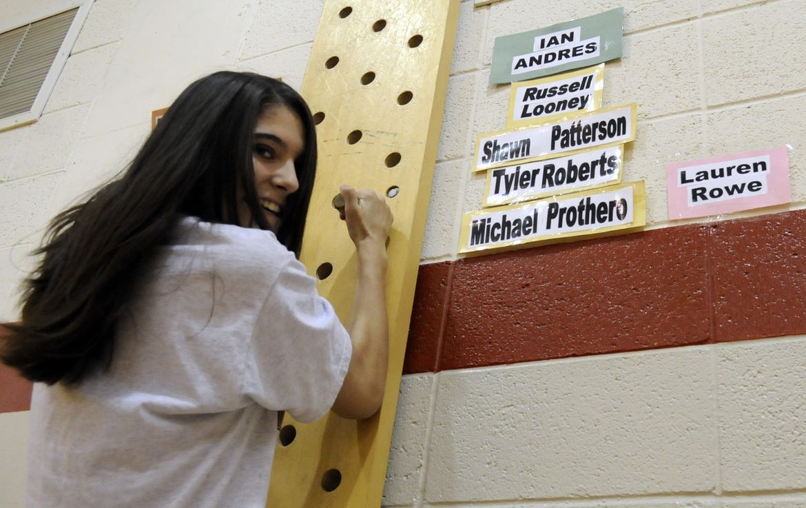 First Girl Climbs Pegboard At Bowdish Middle The Spokesman Review