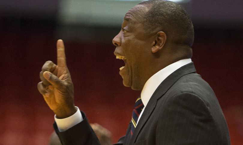 WSU basketball coach Ernie Kent guides team to fourth-place finish at Great Alaska Shootout. (Dean Hare / Fr158448 Ap)