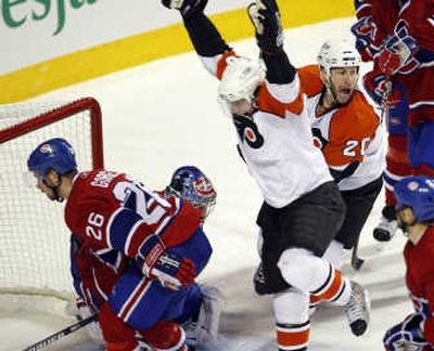 
R.J.Umberger (20) and Mike Richards celebrate a Flyers goal. Associated Press
 (Associated Press / The Spokesman-Review)
