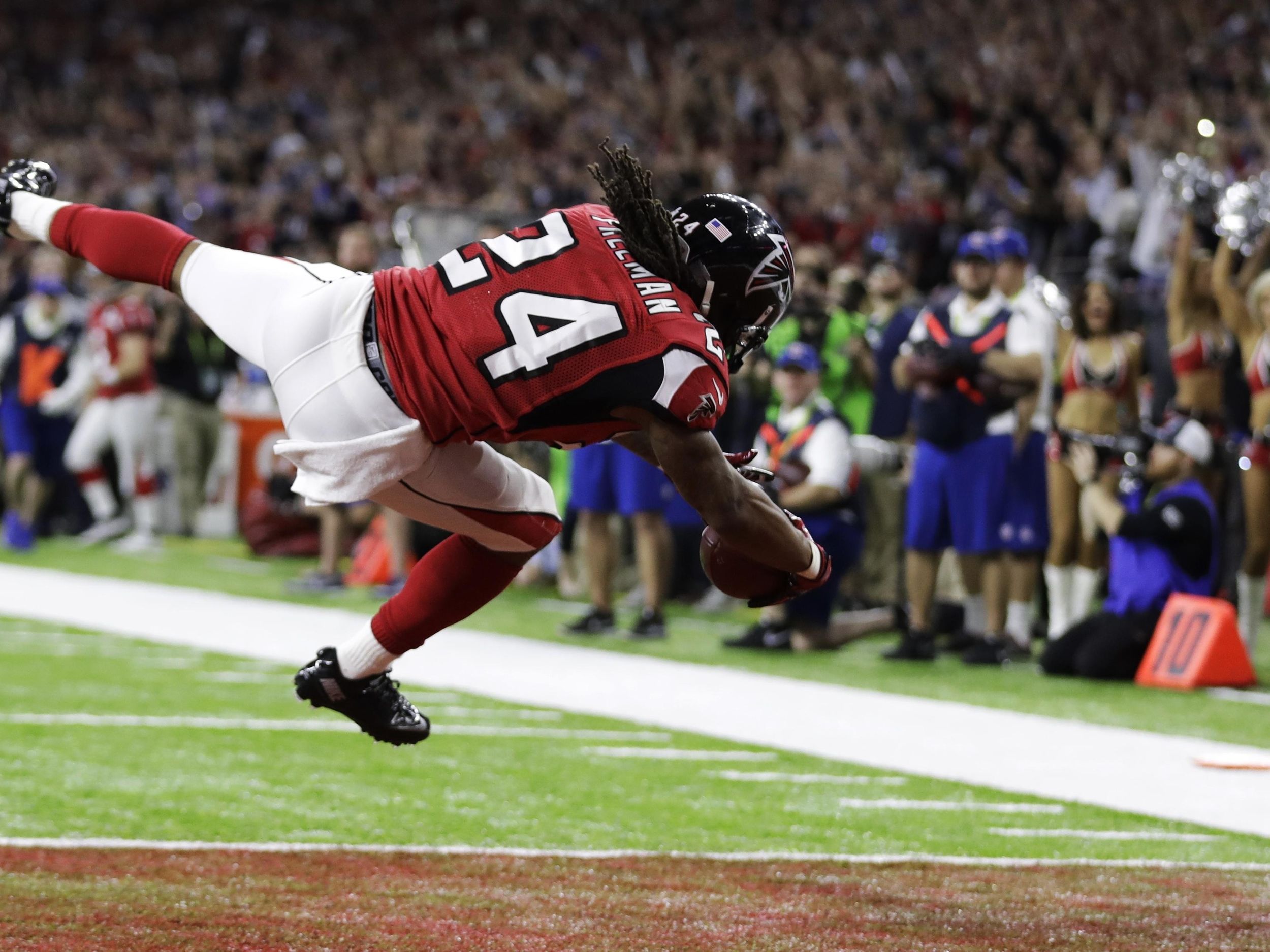 Super Bowl 51: New England Patriots beat Atlanta Falcons 34-28 – as it  happened, Super Bowl LI