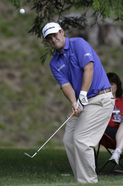 Johnson Wagner chips in for eagle at the Greenbrier Classic. (Associated Press)