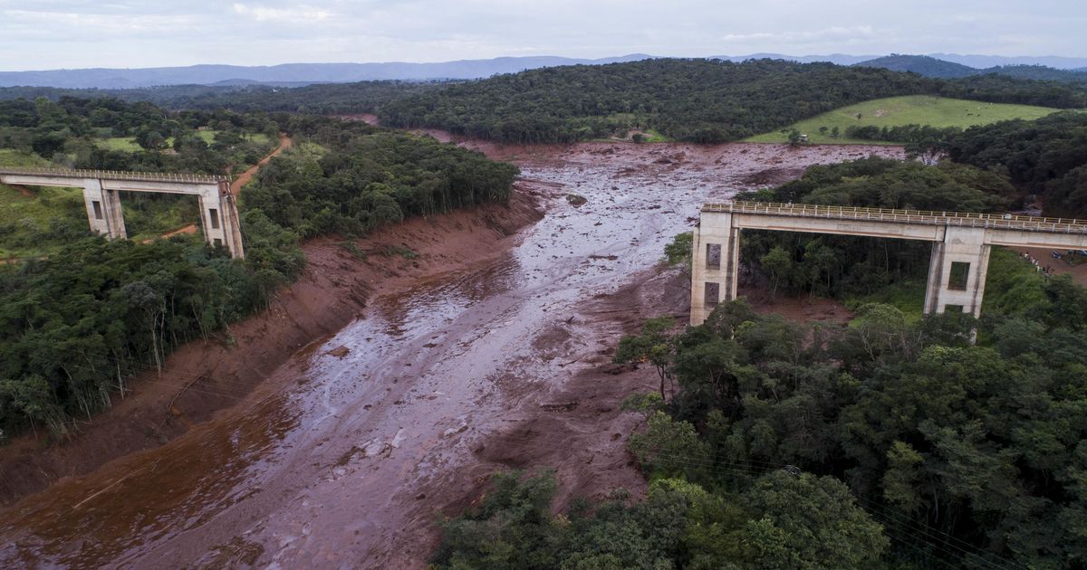 40 Dead Many Feared Buried In Mud After Brazil Dam Collapse The 