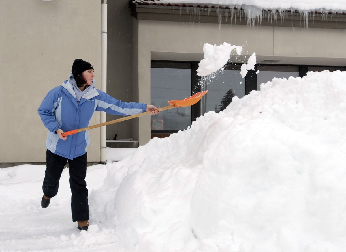Otis Orchards Elementary third-grade teacher Lauren Waterbury said, “I want to make sure this place is safe for the kids.” (J. Rayniak / The Spokesman-Review)