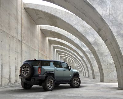 GMC's electric supertruck lineup will include this 2024 Hummer EV SUV.  (General Motoers/TNS)