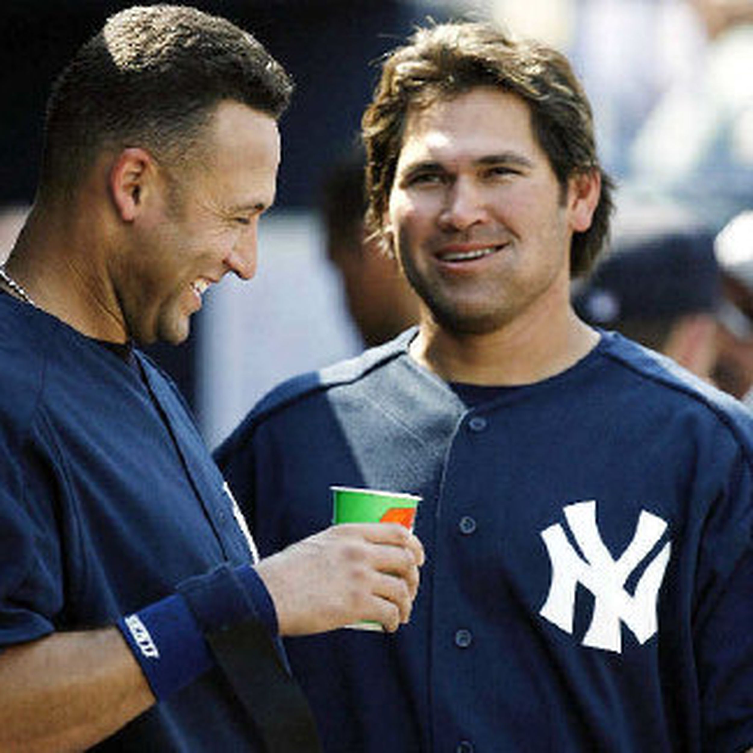 Ex-Red Sox Johnny Damon feels right at home in midst of former