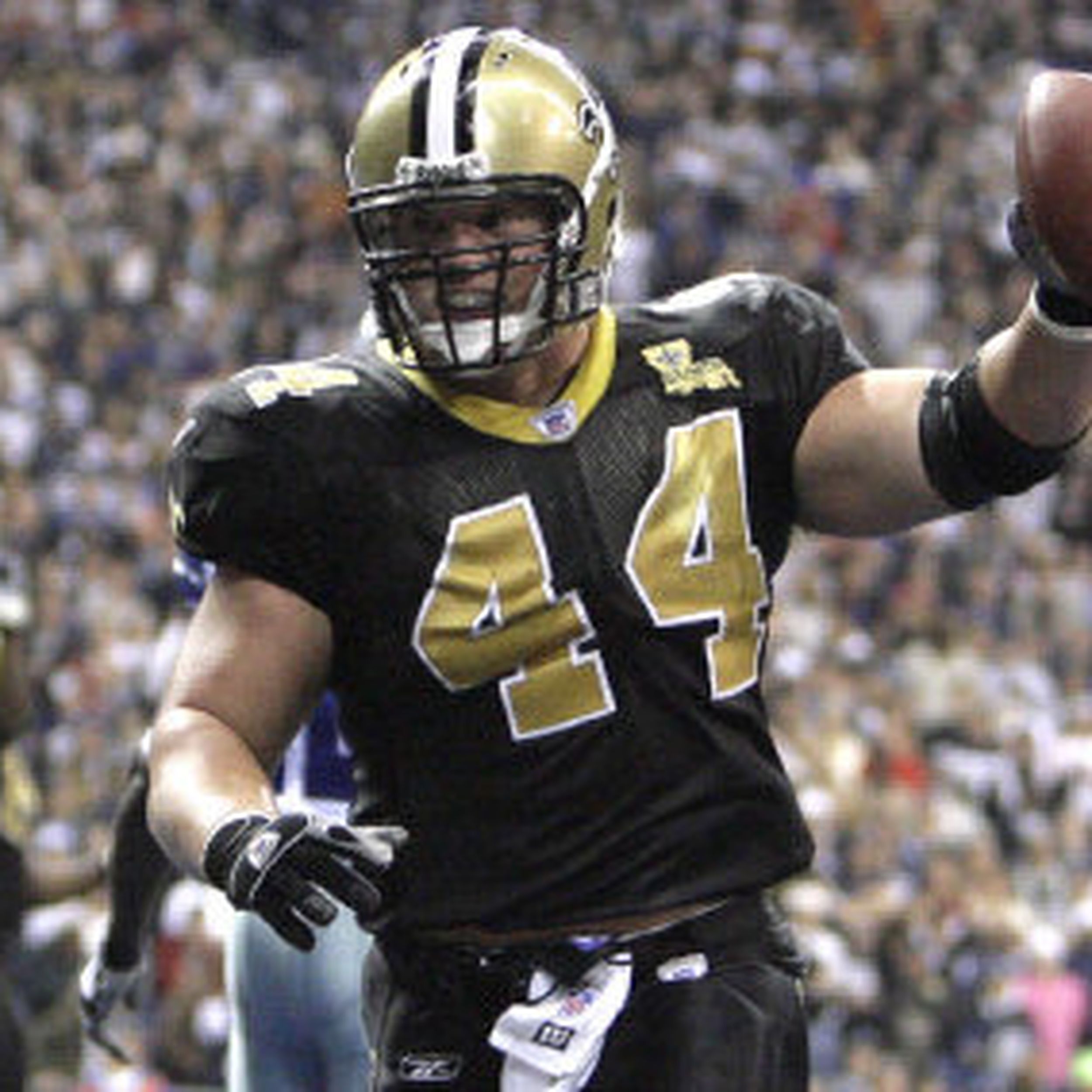 New Orleans Saints fullback Mike Karney with a carry in the 2007