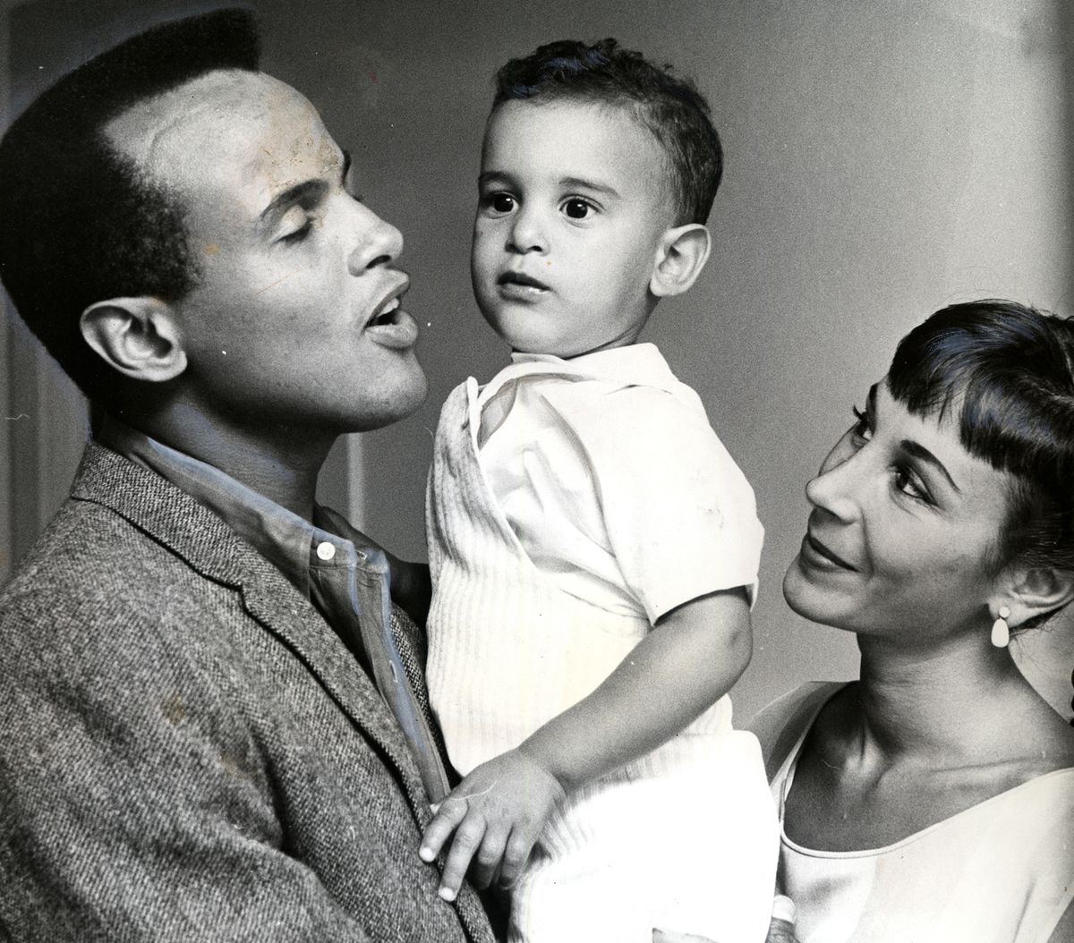 Harry Belafonte, barrier-smashing entertainer and activist, dies at 96 ...