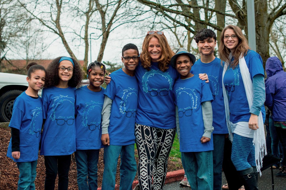 The Hart family of Woodland, Wash., poses for a photo March 20, 2016, at a Bernie Sanders rally in Vancouver, Wash. Oregon child welfare officials knew the family in an SUV that plunged off a California cliff had faced a child abuse investigation in another state when it looked into allegations in 2013, according to documents released Monday, April 23, 2018. (Tristan Fortsch / AP)