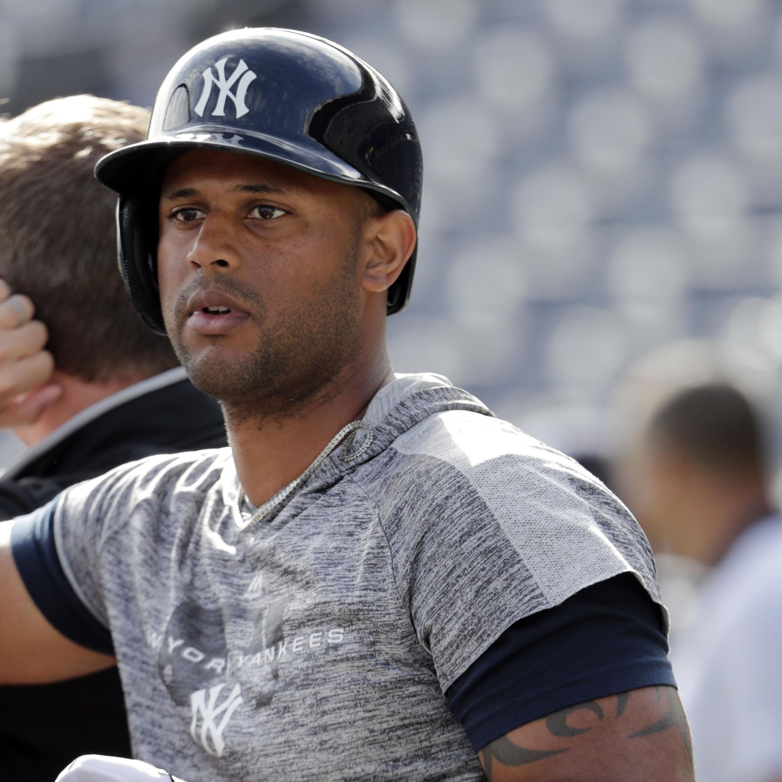 Yankees Secure Aaron Hicks With 7-Year, $70 Million Deal - The New York  Times