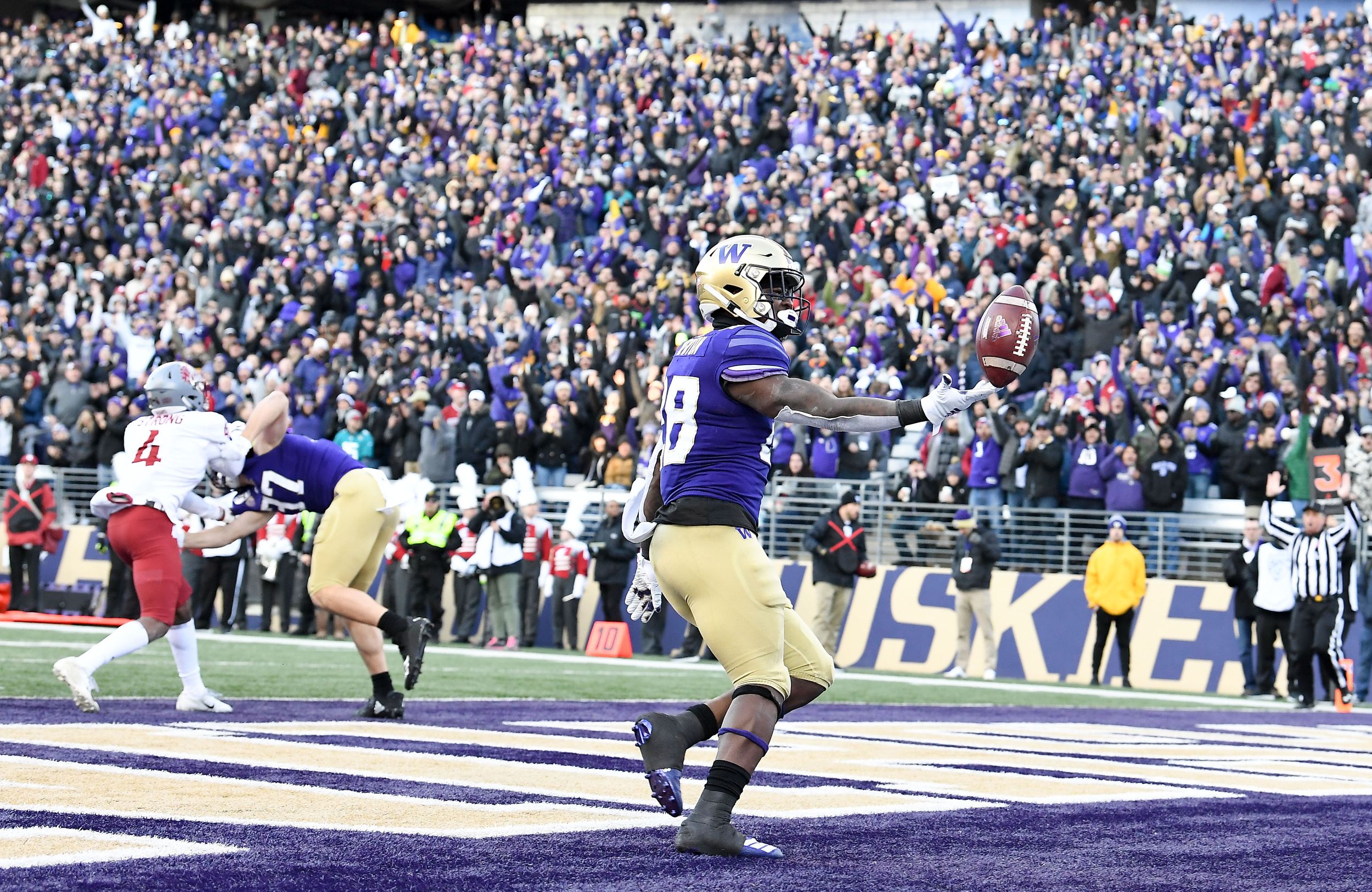 Analysis: Re-ranking the most (and least) intriguing games of the UW