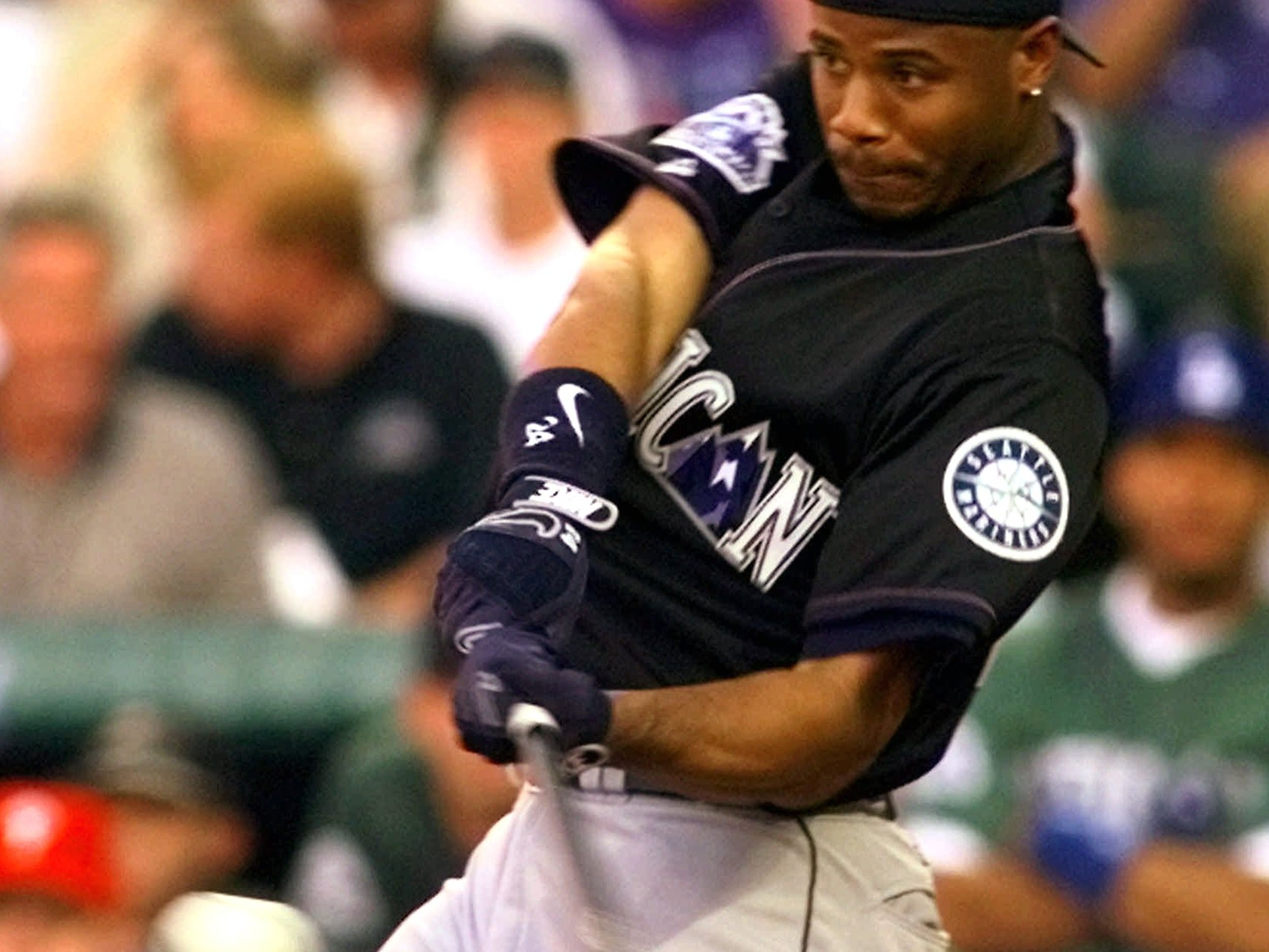 Ken Griffey Jr. And His Dad Once Hit Back-To-Back Home Runs