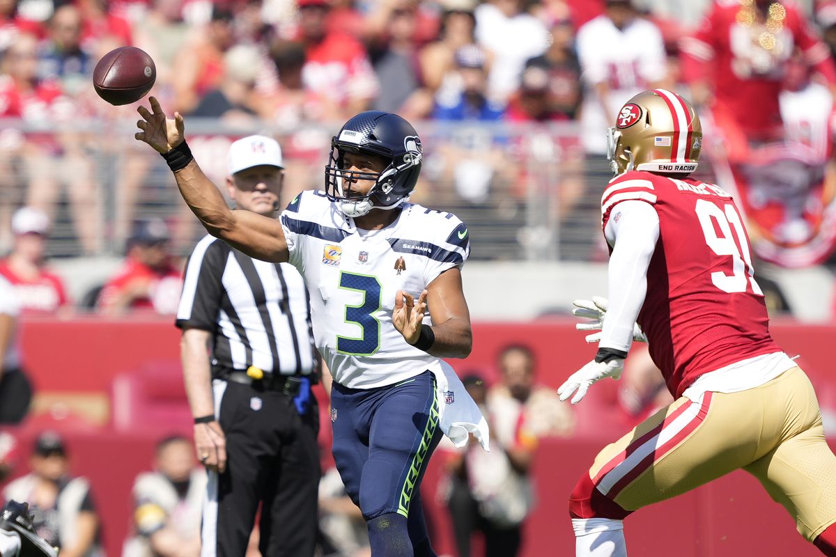 49ers: 3 ways defense contains Seahawks QB Russell Wilson in Week 10