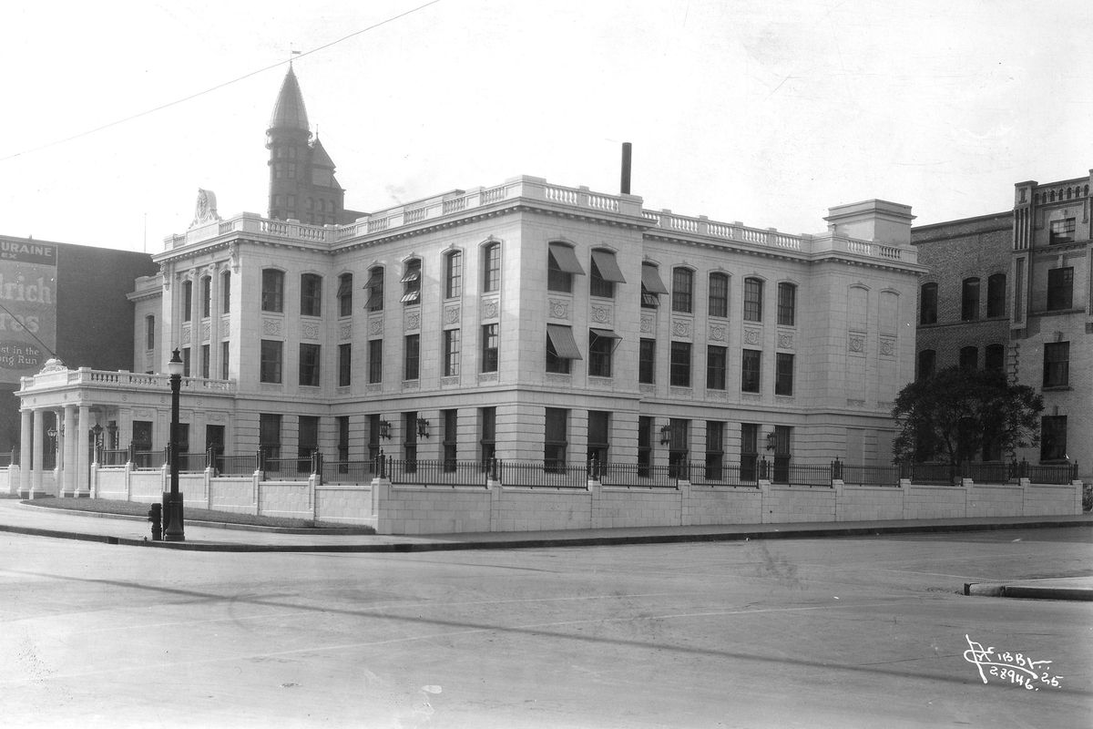 Catholic Church Chancery buildingin 1928. (The Spokesman-Review photo archive / SR)