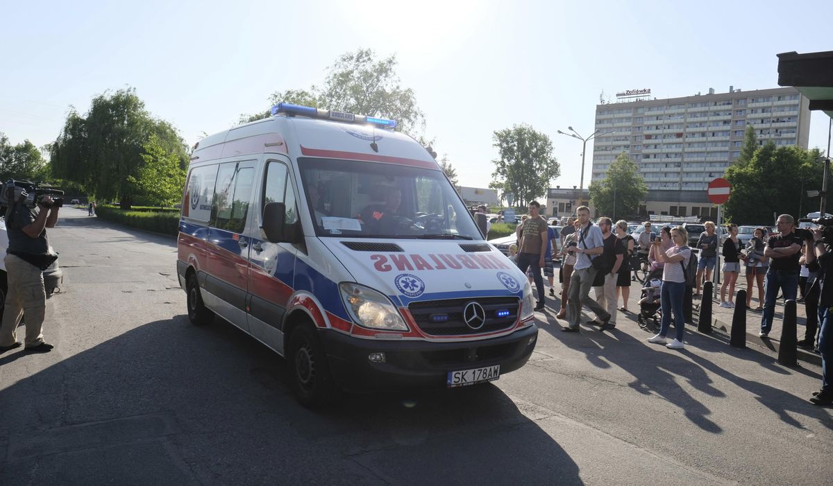 An ambulance arrives after a tremor at the Zofiowka coal mine in Jastrzebie-Zdroj in southern Poland, on Saturday, May 5 , 2018. (Rafal Klimkiewicz / Associated Press)