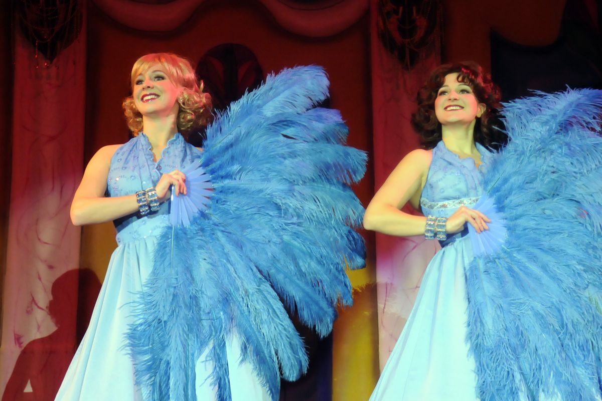Siri Hafso, left, and Andrea Dawson play sisters Judy and Betty Haynes in the Civic Theatre production of “White Christmas.”  (Jesse Tinsley)