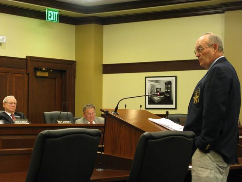 Benewah County Sheriff Bob Kirts testifies Wednesday to the House Judiciary Committee, opposing the Coeur d'Alene Tribe's tribal policing legislation. (Betsy Russell)