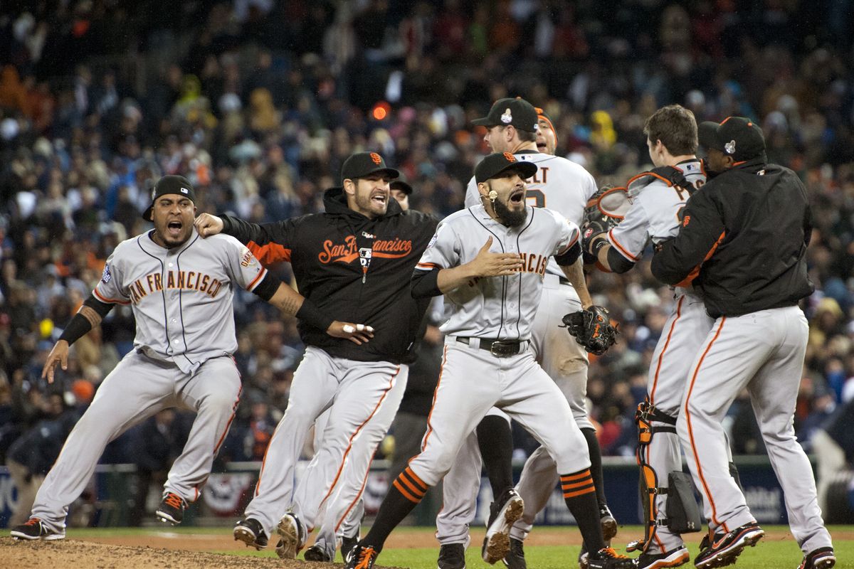 The San Francisco Giants celebrate defeating the Detroit Tigers in Game 4 of baseball