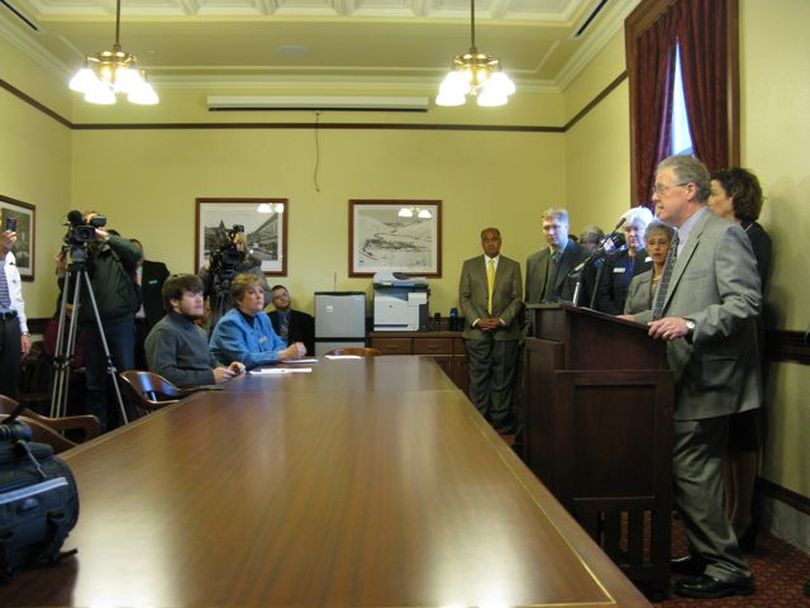 House Minority Leader John Rusche, D-Lewiston, speaks at the House and Senate Democrats' response to Gov. Butch Otter's State of the State message and budget proposal. (Betsy Russell)