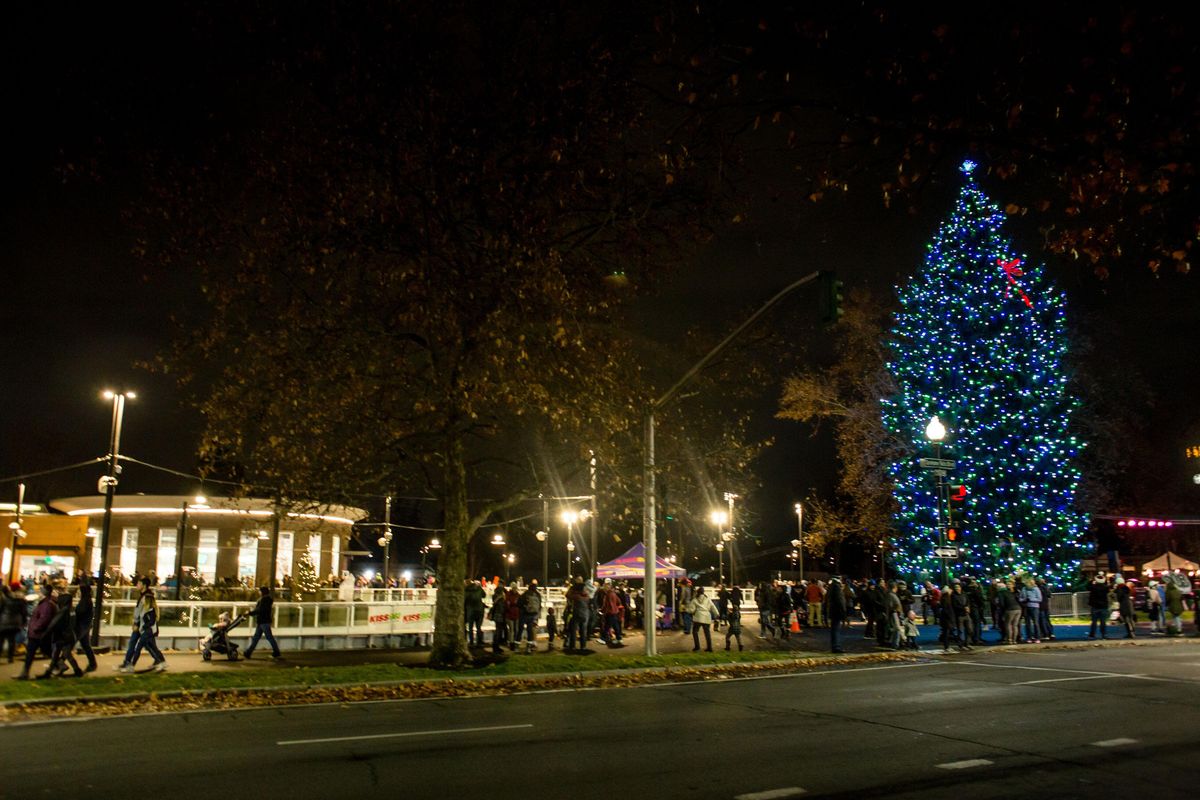 Spokane Washington Christmas Tree Lighting 2022 Riverfront Park Hosts Annual Christmas Tree Lighting | The Spokesman-Review