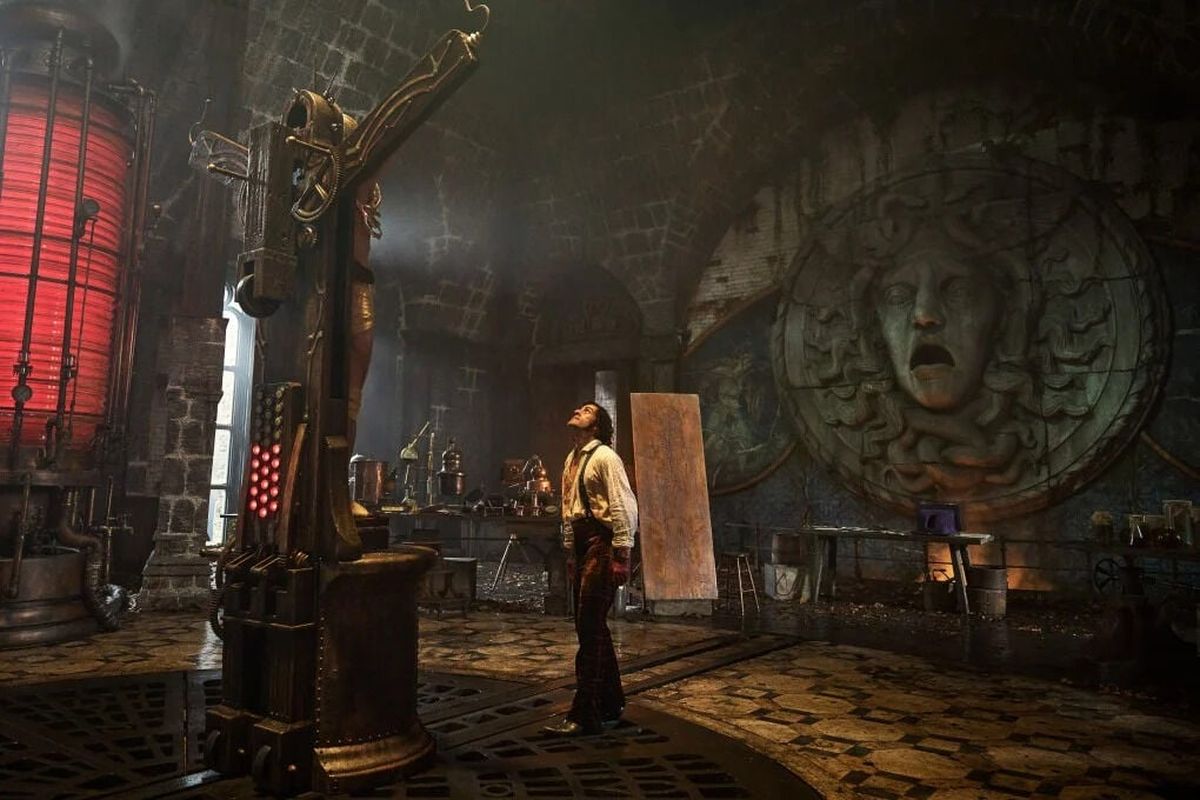 Oscar Isaac plays the mad scientist in Guillermo del Toro’s “Frankenstein.”  (Netflix)