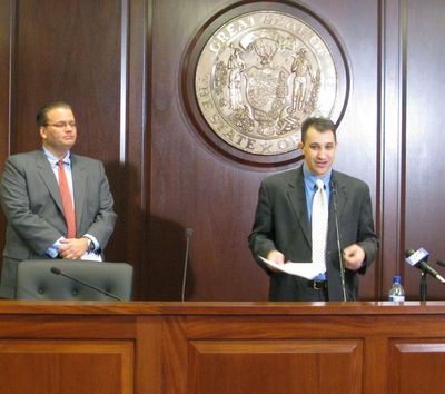 David Williams, left, vice president for policy of Citizens Against Government Waste, and Wayne Hoffman, right, head of the Idaho Freedom Foundation, announce the release of their 