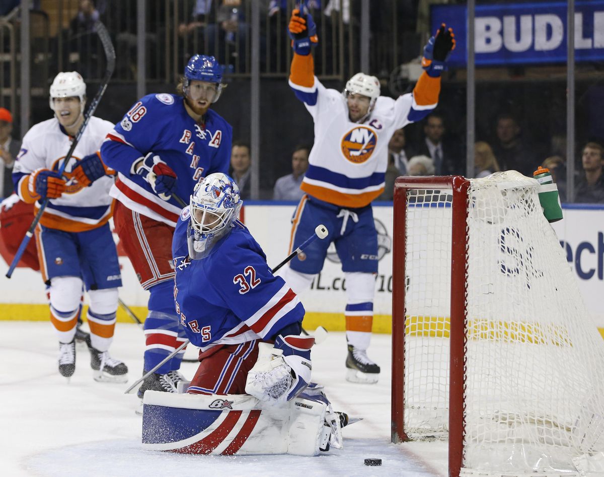 NHL Capsules: Ladd gets go-ahead goal in third, Islanders beat Rangers ...