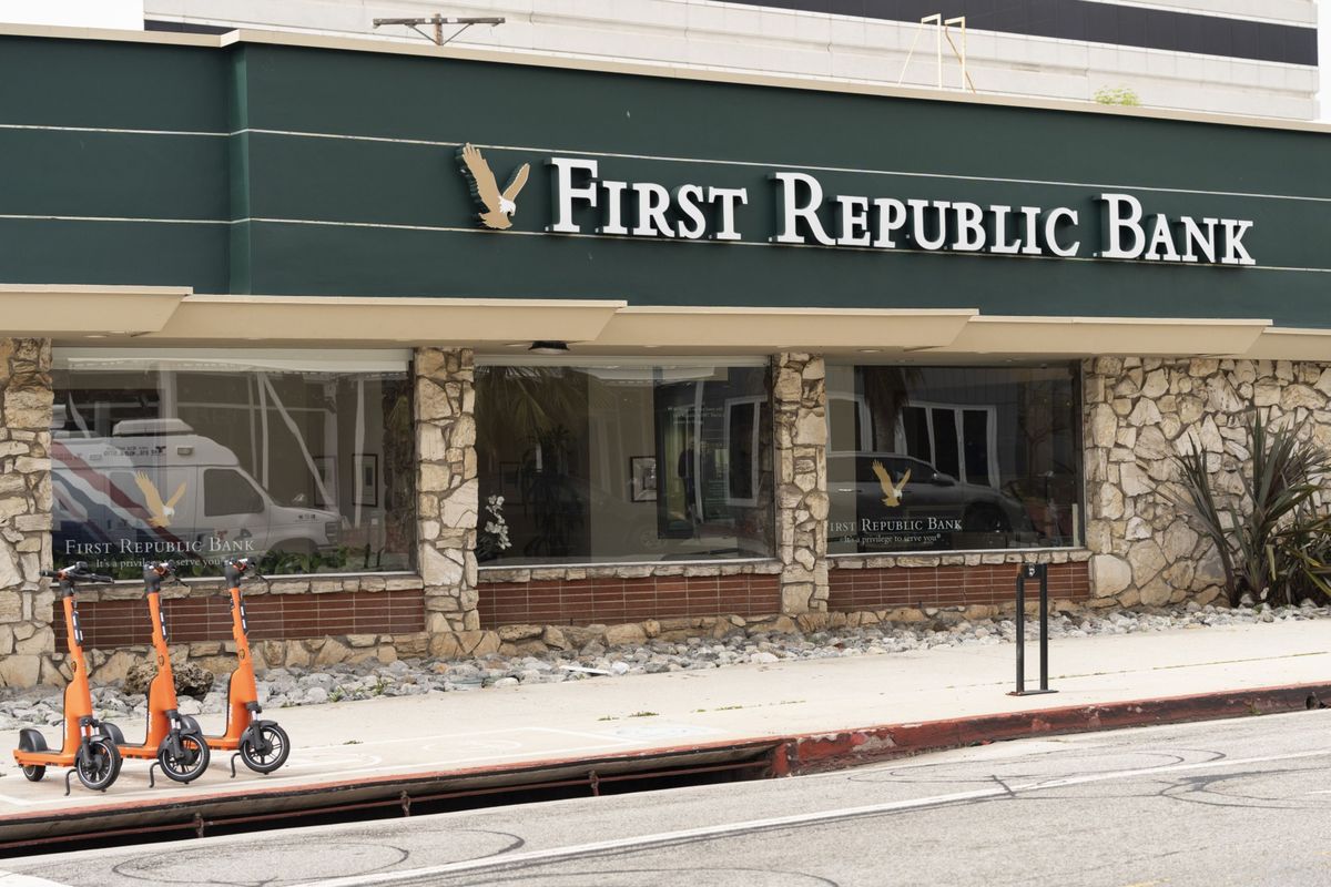 A First Republic Bank branch is shown in Santa Monica, Calif., in this undated photo.  (Lauren Justice/Bloomberg)