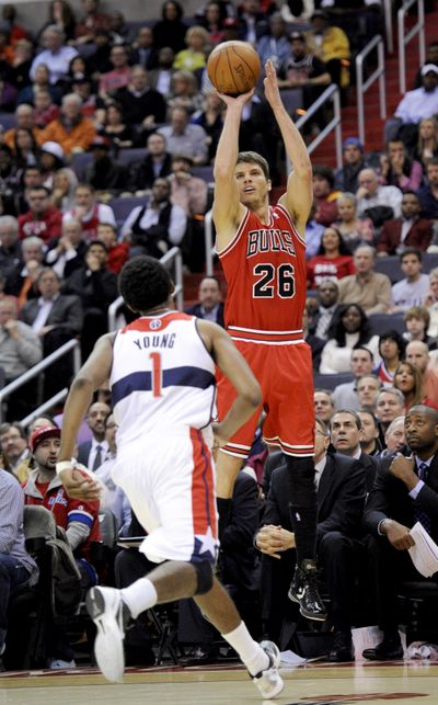 Bulls forward Kyle Korver (26) hit four 3-pointers in the first half at Washington. (Associated Press)