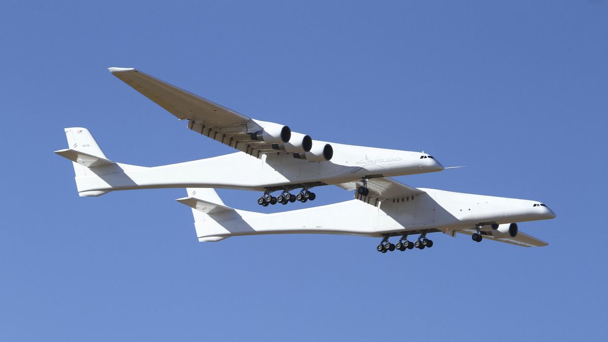 stratolaunch plane cockpit stratolaunch plane cockpit
