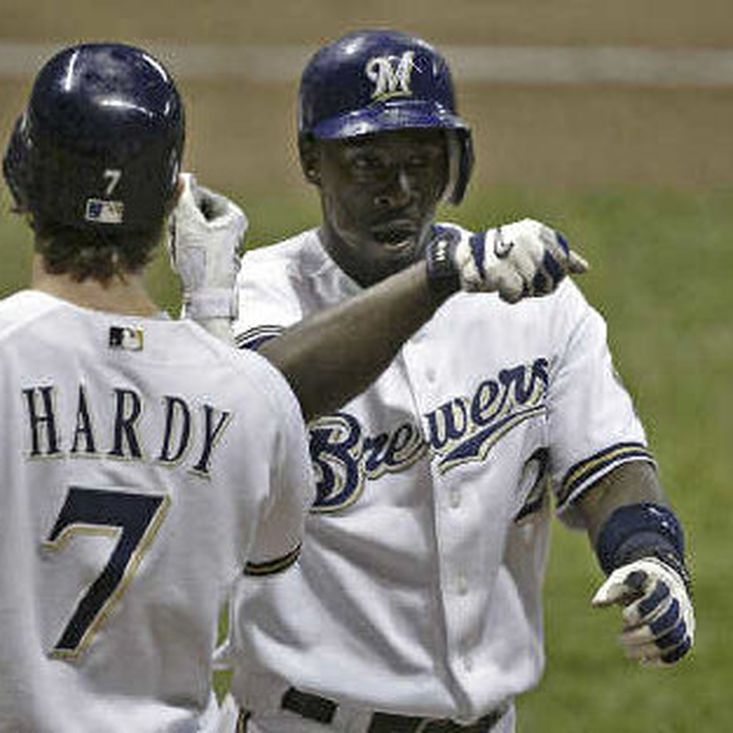 Milwaukee Brewers Robin Yount(19) in action during a game from his