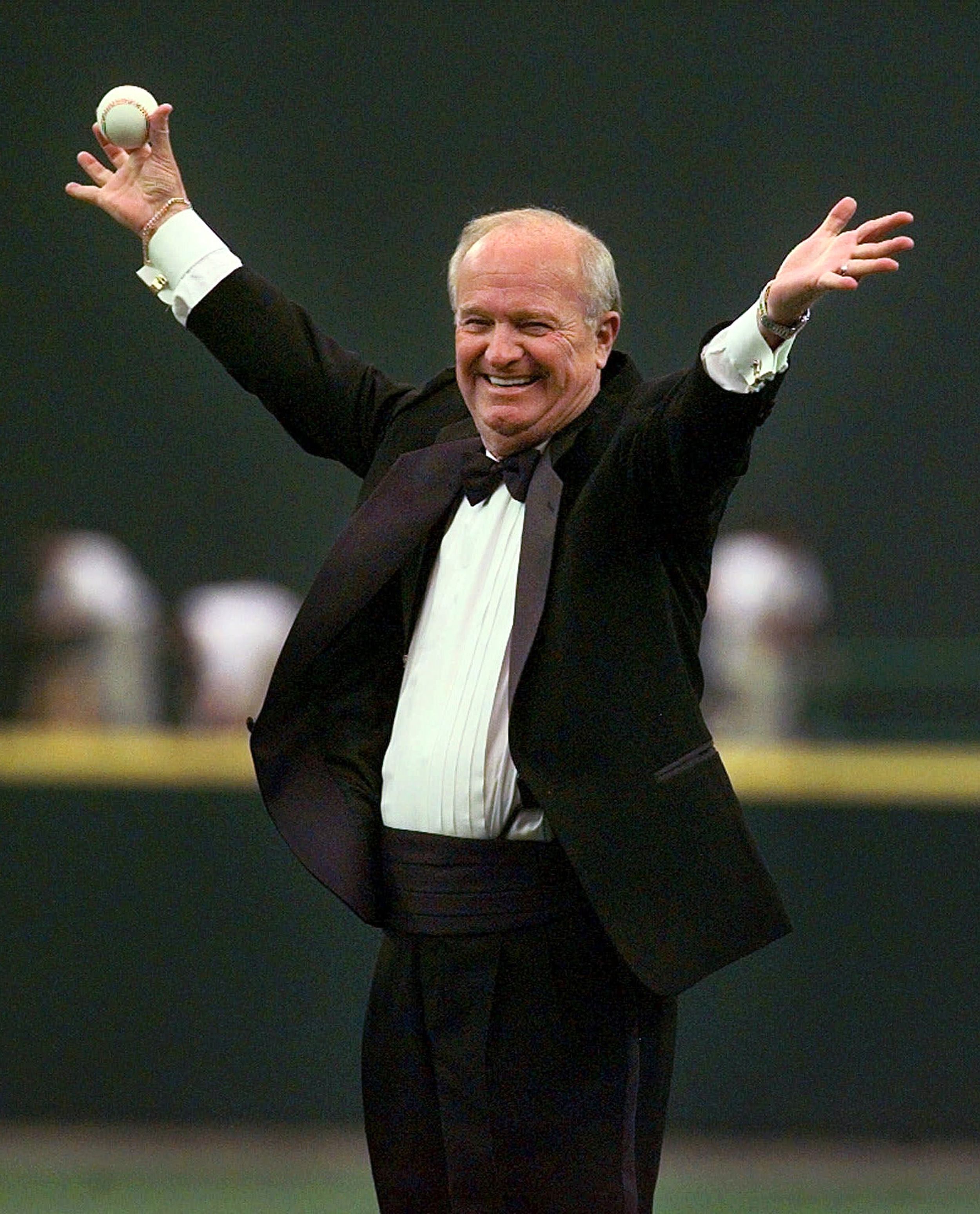 Seattle Mariners on X: A very happy birthday goes out to Marilyn Niehaus—wife  of the late, great Dave Niehaus.  / X