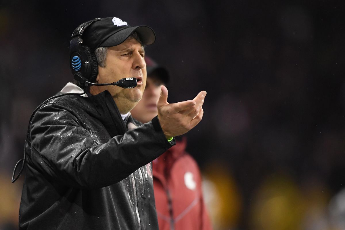 Washington State Cougars head coach Mike Leach reacts to a targeting call on defensive lineman Hercules Mata’afa  during the second half. (Tyler Tjomsland / The Spokesman-Review)
