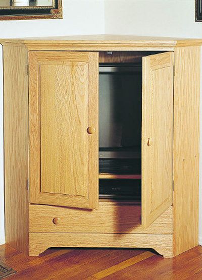 
Made primarily of oak plywood (other woods will work), the cabinet features clean lines and a handsome finish that will blend with almost any décor. 
 (U-BILD / The Spokesman-Review)