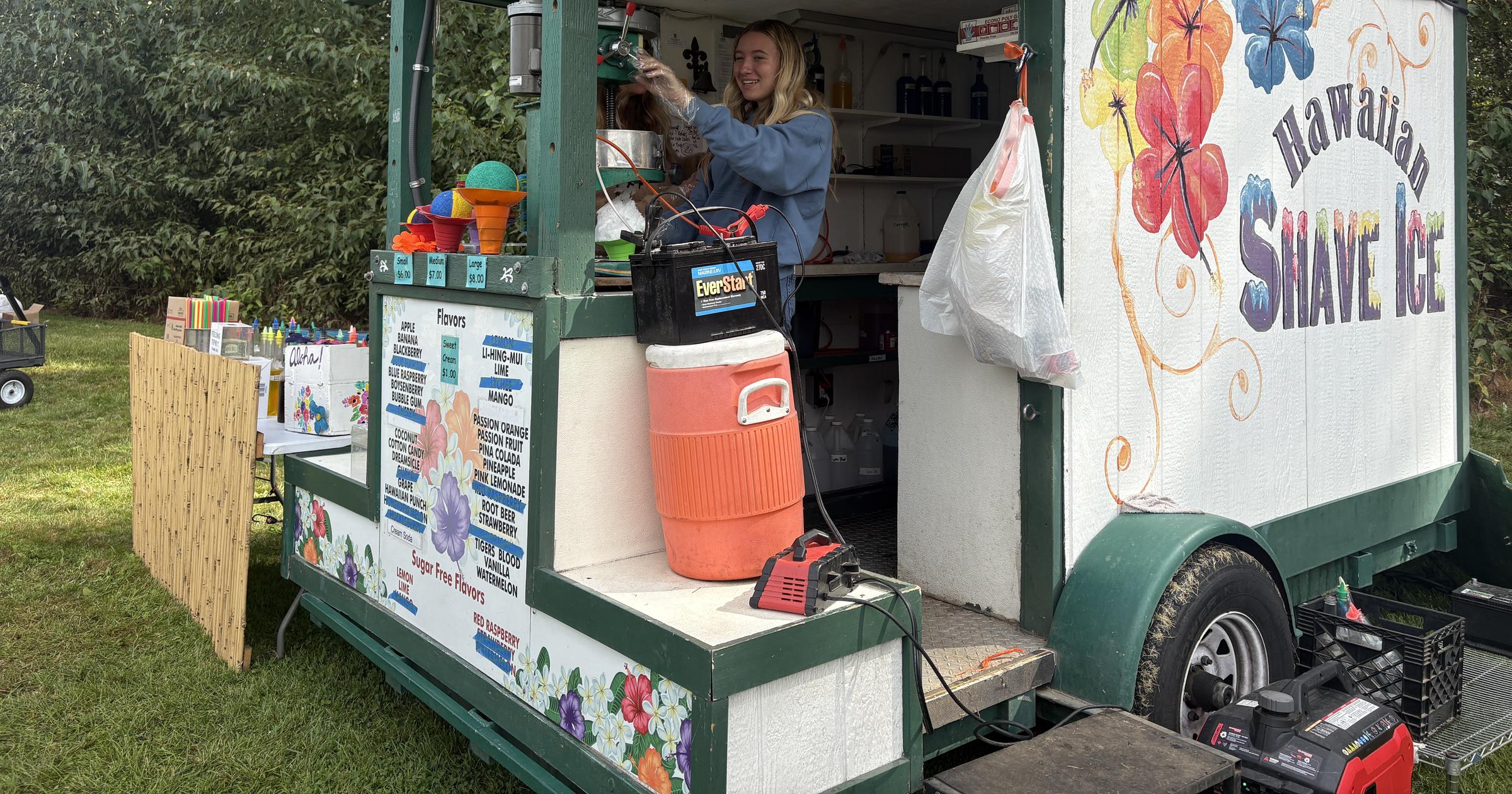 Stuffed on the Bluff brings people together for Labor Day Weekend; event continues Monday