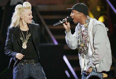 
Pharrell, right, and Gwen Stefani perform 