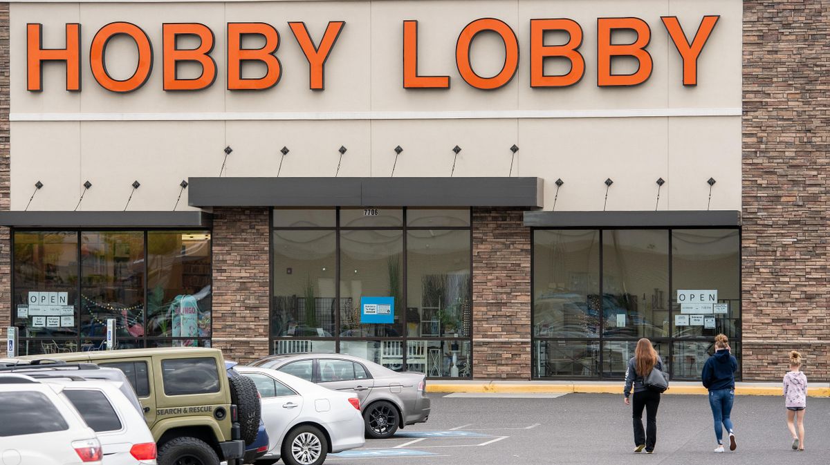 Inslee’s office Hobby Lobby openings in Spokane area violate virus