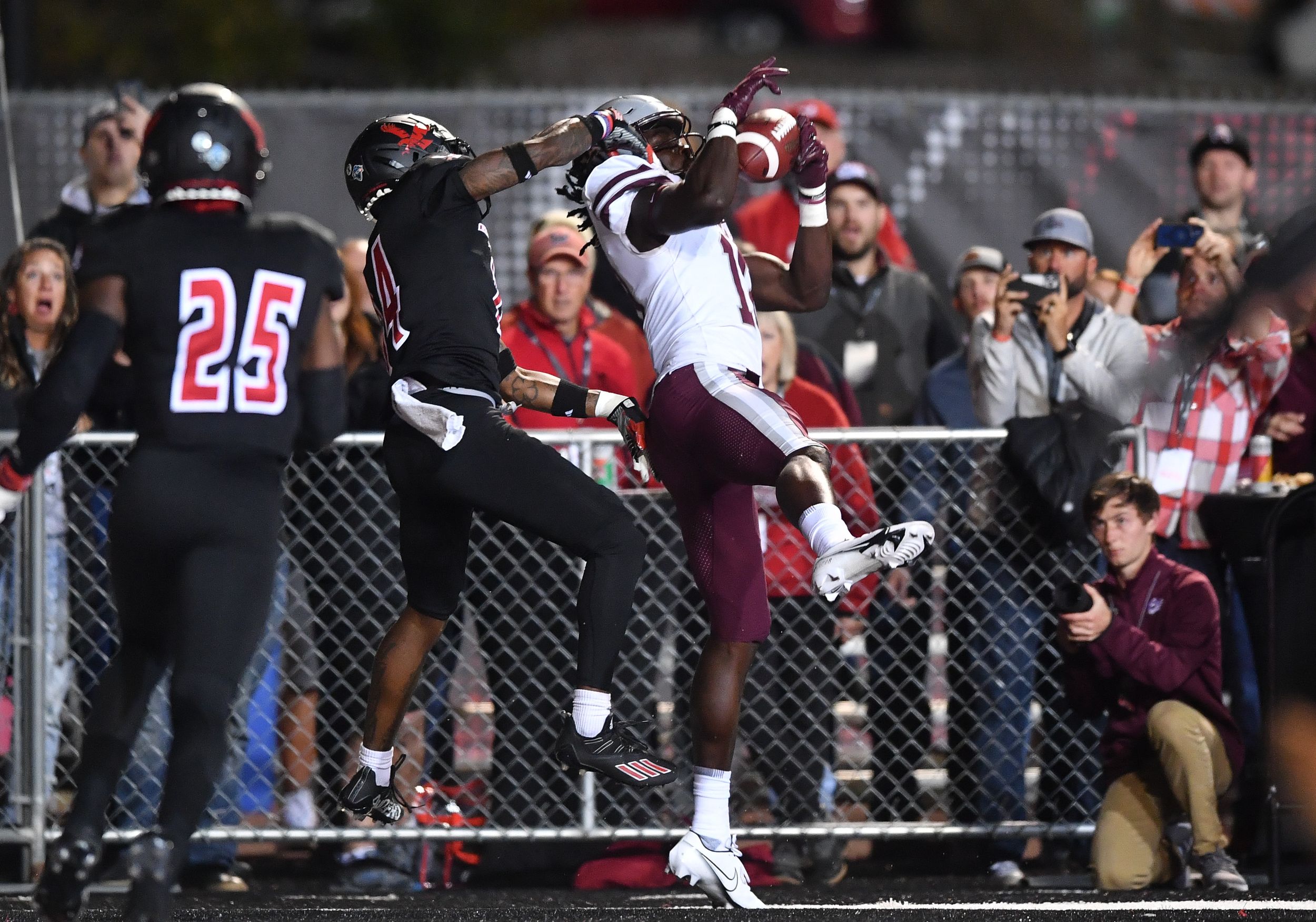 Eastern Washington's record-breaking QB Eric Barriere still has doubters to  silence as he makes one final run for a national championship, Sports, Spokane, The Pacific Northwest Inlander