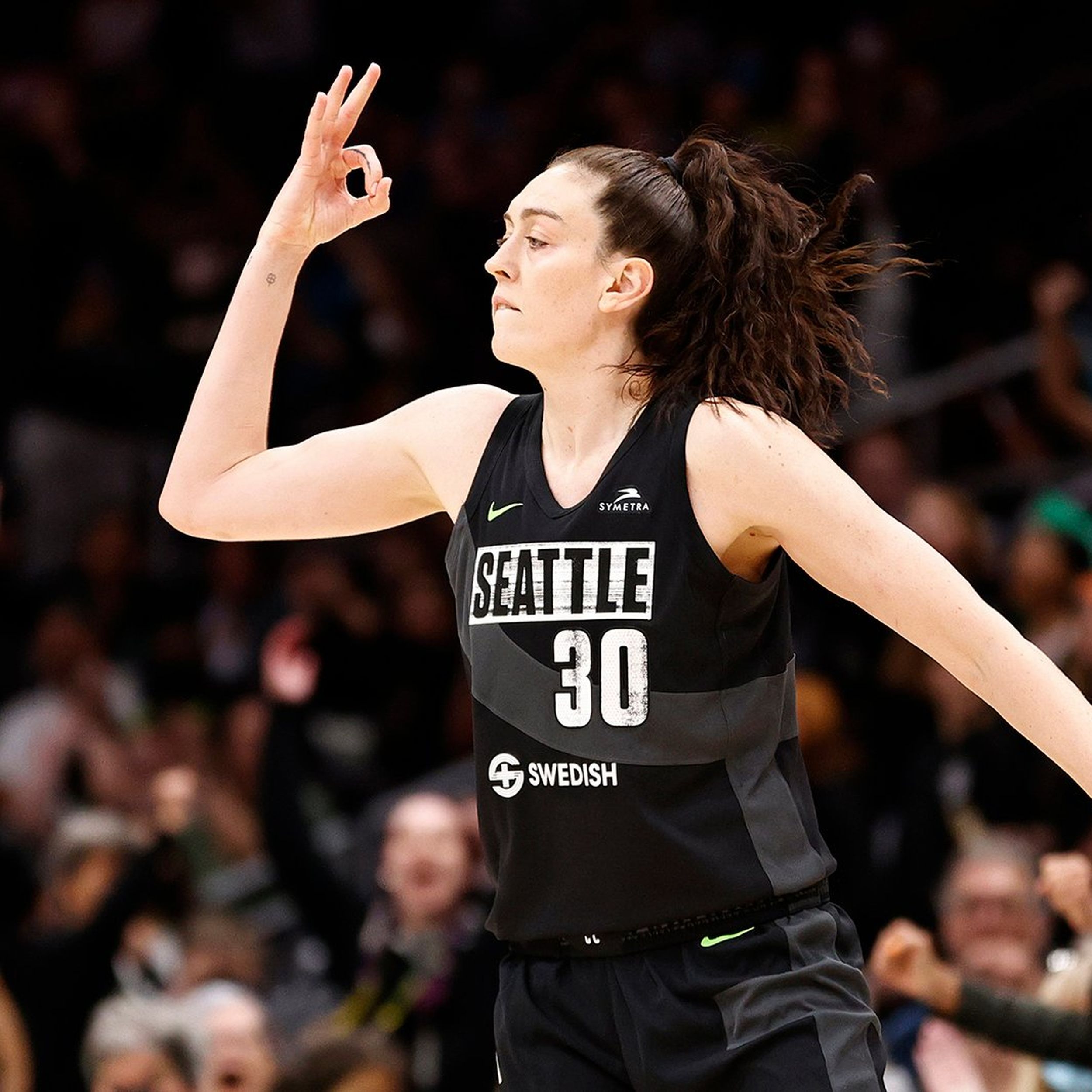 New jersey, but familiar-looking Breanna Stewart returns to Seattle